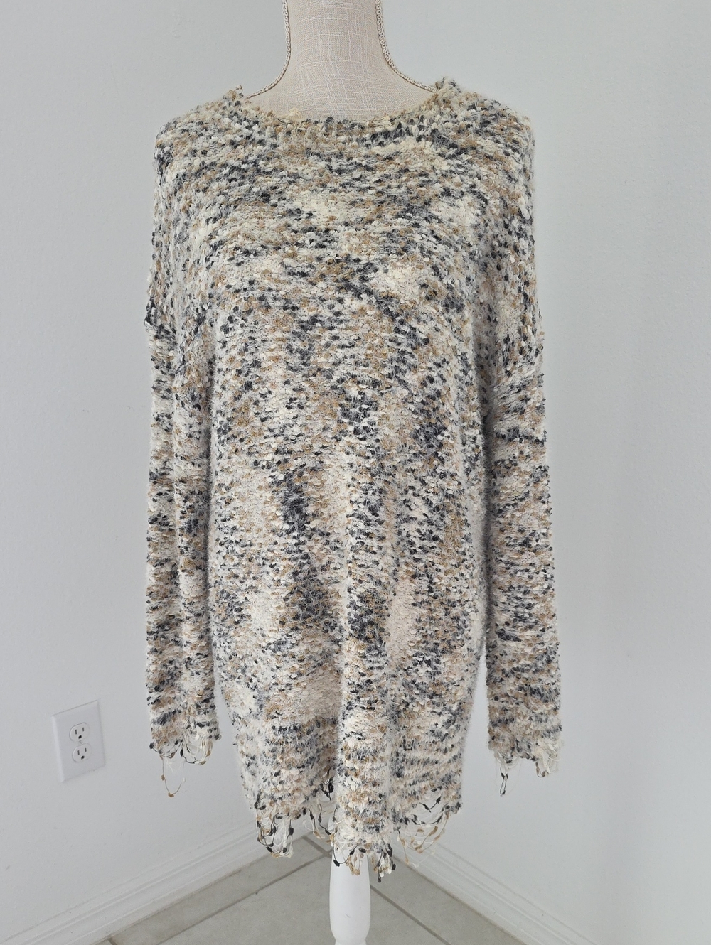 Umgee Multitone Crewneck Sweater in Cream, Beige & Gray Oversize Sweater